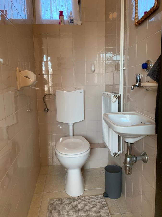 Apartman Tinasol Mosonmagyaróvár Eksteriør bilde