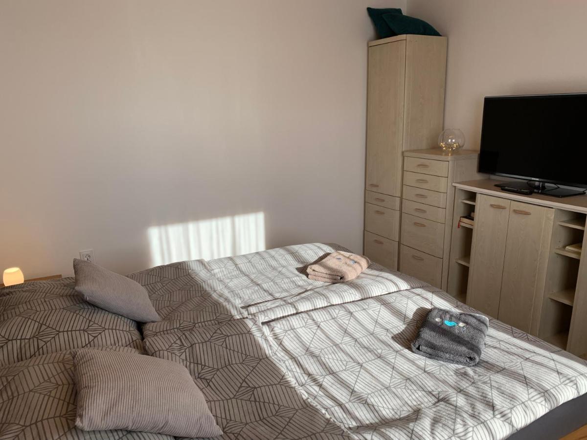 Apartman Tinasol Mosonmagyaróvár Eksteriør bilde