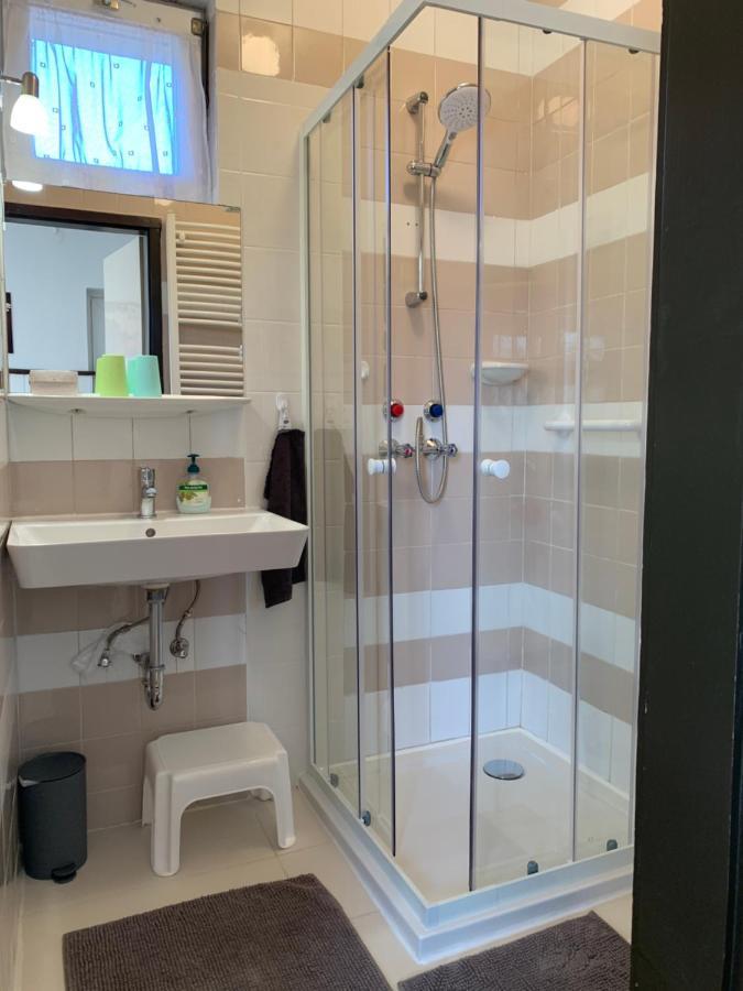 Apartman Tinasol Mosonmagyaróvár Eksteriør bilde