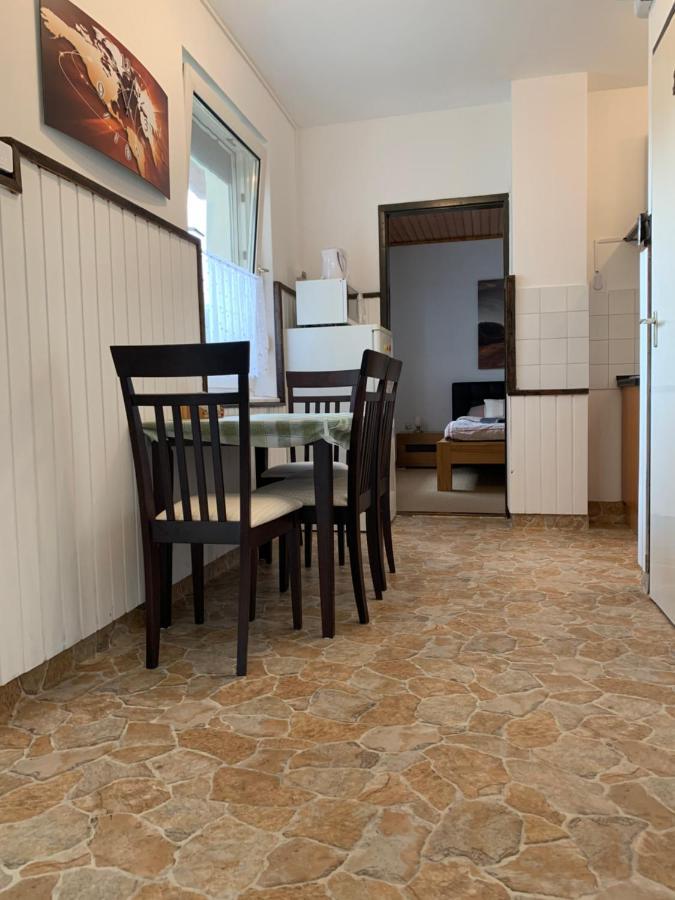 Apartman Tinasol Mosonmagyaróvár Eksteriør bilde